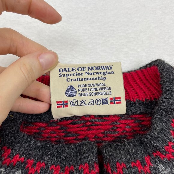 Dale Of Norway Mens Nowegian Wool Fair Isle Reindeer Sweater Size L Clasp Thick - Picture 9 of 12